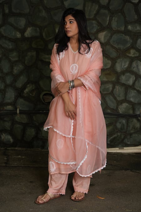 Buy_Pants And Pajamas_Pink Chanderi Embroidery V-neck Popsicle Blush Chikankari Kurta _Online_at_Aza_Fashions