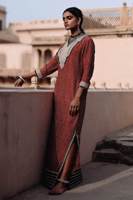 Avacara Maroon Matka Silk Embroidered Gota Sequin Trimmed Placket Kaftan  