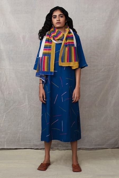 Banana Labs Sprinkle Print Shift Dress With Stole 