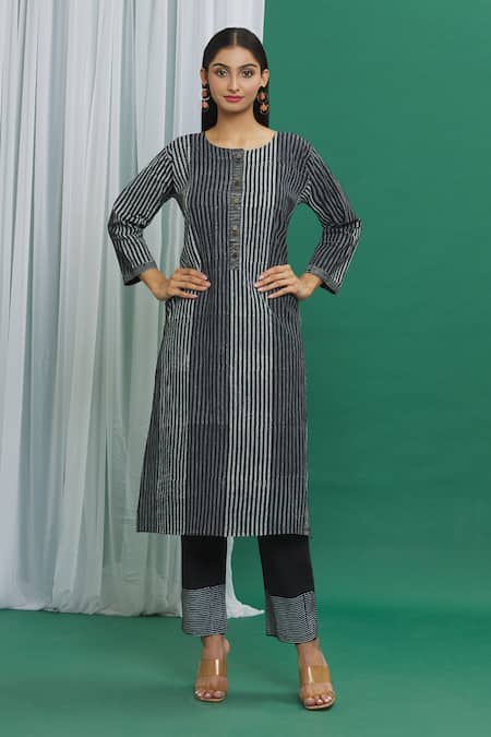 Buy Turaja Collection | Tunics & Kurtis, Kurta Sets for Women Online - Aza  Fashions