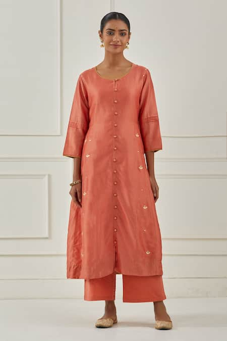 Kamaltaas Side-Kalidar Anarkali & Pant Set 