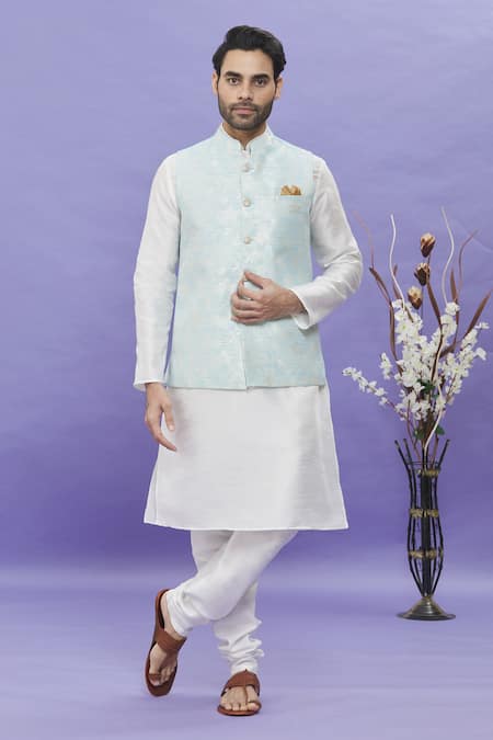 Arihant Rai Sinha Floral Pattern Bundi & Kurta Set 