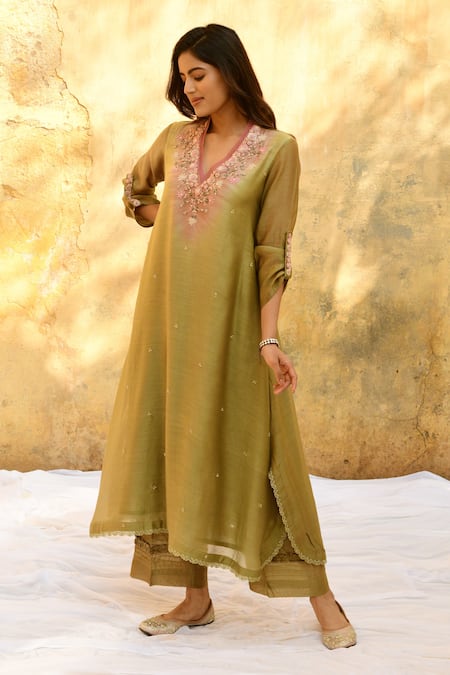 Label Niti Bothra Green Pure And Handwoven Banarasi Silk With Ombre Bodice Kurta & Palazzo Set
