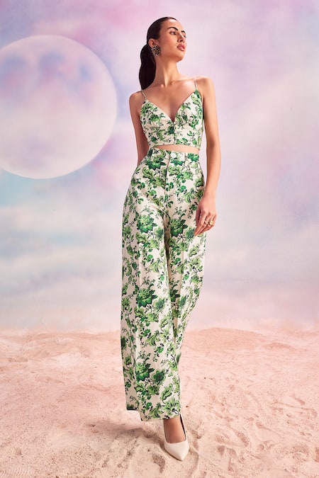 Vintage Floral Top and White Trousers Set  BInfinite