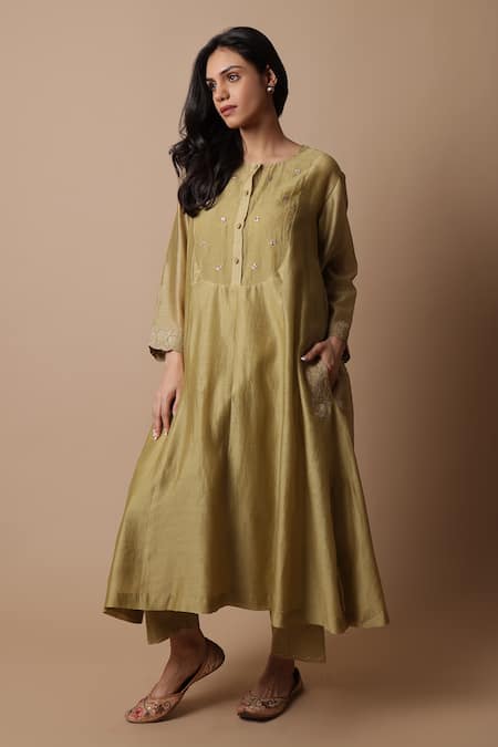 Rhua Nimai Yoke Embroidered Kurta Set 