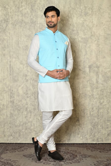 Aryavir Malhotra Geometrical Chikankari Work Bundi & Kurta Set 