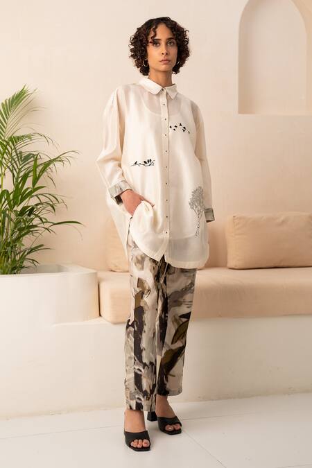 Buy_Arcvsh By Pallavi Singh_Grey Chanderi Abstract Floral Print Pant _Online_at_Aza_Fashions