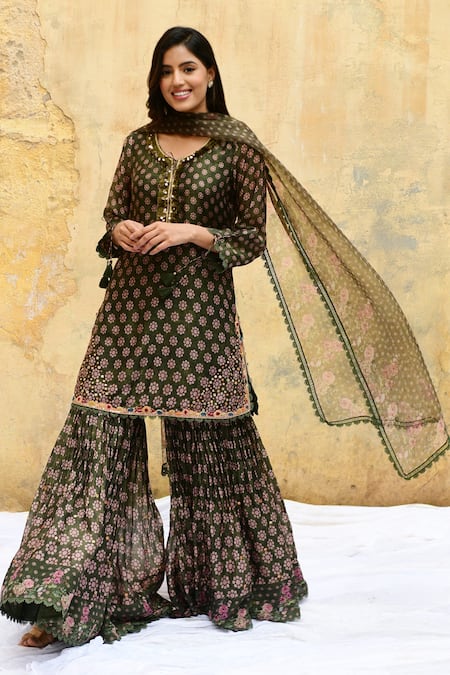 Label Niti Bothra Green Pure And Handwoven Banarasi Silk With Bemberg Pattern Kurta Sharara Set