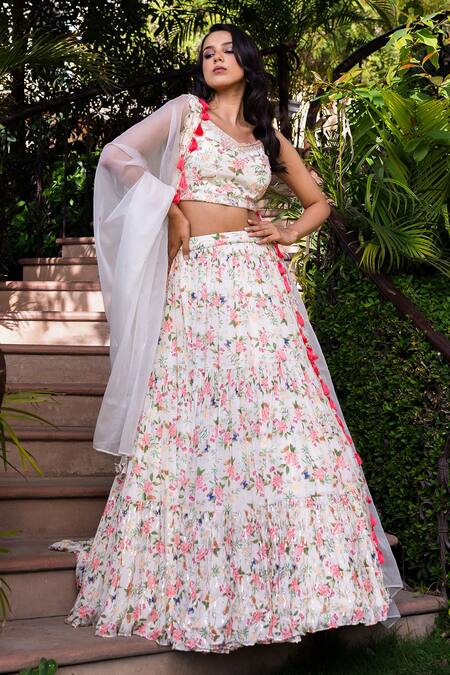 Buy Magnetic White Floral Printed Organza Festival Wear Lehenga Choli From  Ethnic Plus