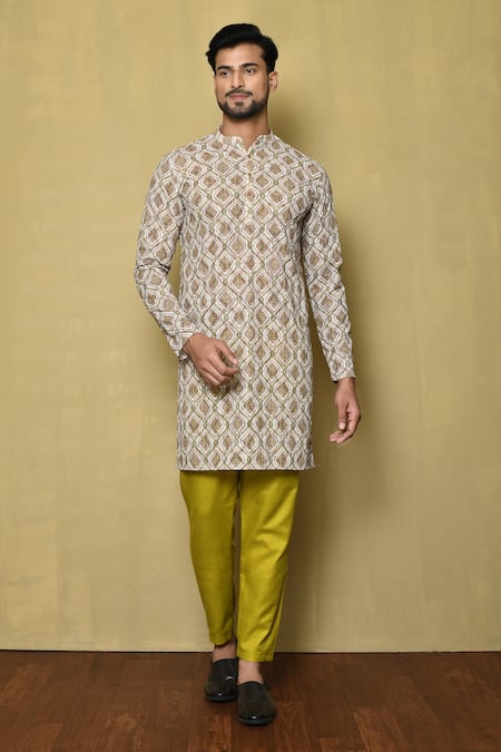 Samyukta Singhania Mughal Pattern Kurta & Pant Set 