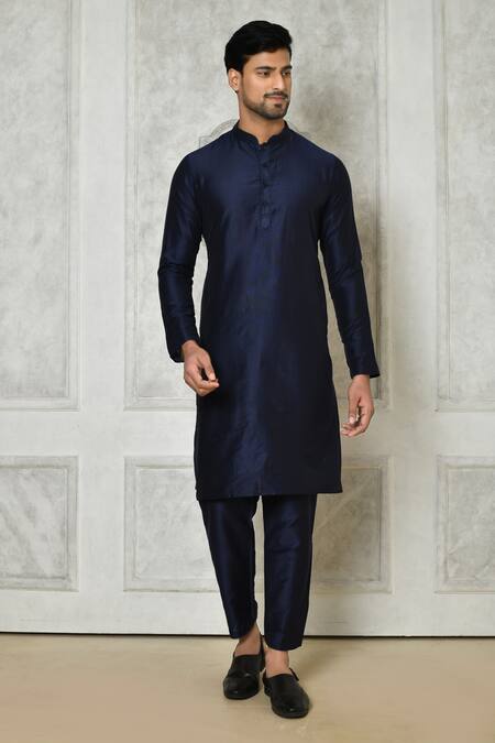 Buy Blue Cotton Silk Plain Mandarin Collar Kurta For Men by Samyukta ...