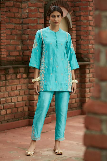 Yellow chikan short kurta and pants - set of two by Mehbel | The Secret  Label