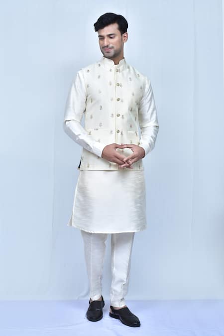 Arihant Rai Sinha Floral Embroidered Bundi & Kurta Set 