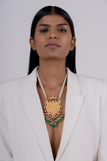 Osvag India Floral Carved Pendant Necklace 