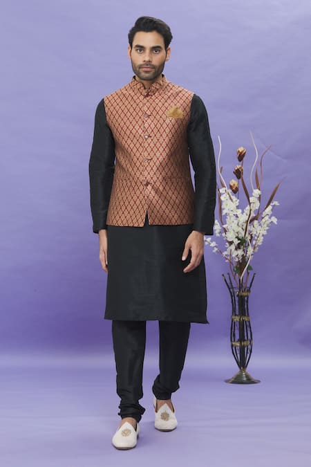 Aryavir Malhotra Mandarin Collar Bundi & Kurta Set 