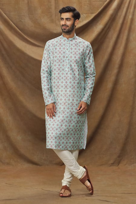 Samyukta Singhania Thread Work Kurta 