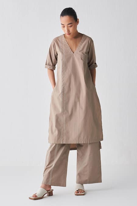 THREE Straight Solid Tunic 