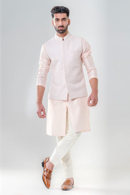 Amrit Dawani Trellis Embroidered Bundi Kurta Set 