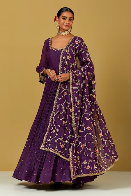 Ikshita Choudhary Purple Chanderi Embroidery V-neck Anarkali With Dupatta 