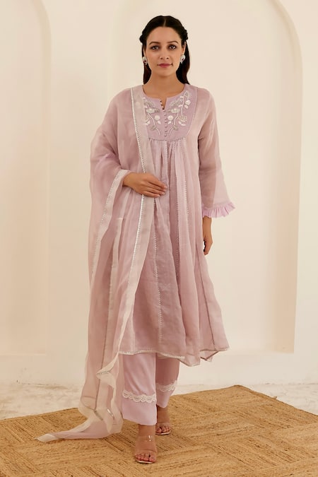 Pairaahan Purple Kurta Tissue Chanderi Embroidered Sequin Pearl Floral Yoke Pant Set 