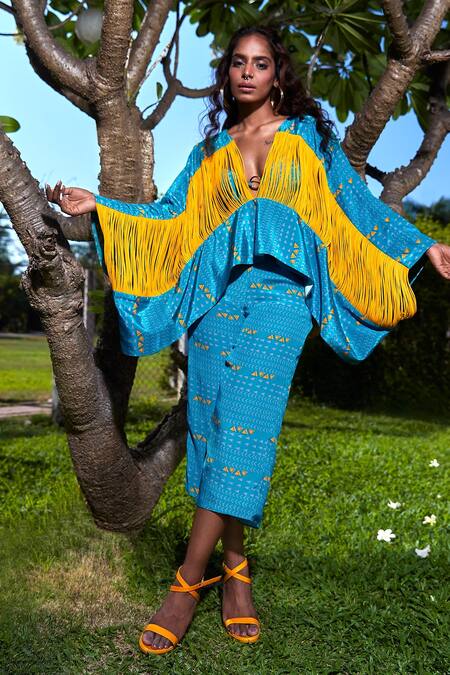 Buy Babita Malkani Blue Crepe Embroidery V-neck Corded Top And Culottes Set at Aza Fashions Buy_Babita Malkani_Blue Crepe Embroidery V-neck Corded Top And Culottes Set_at_Aza_Fashions