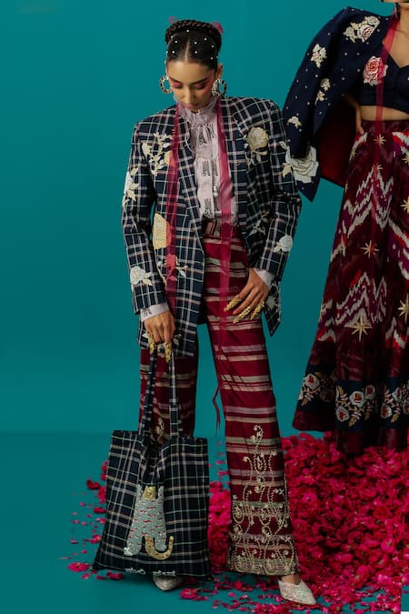 Buy LATHA PUTTANNA Blue Karnataka Silk Embroidered Checkered Notched Woven And Jacket at Aza Fashions Buy_LATHA PUTTANNA_Blue Karnataka Silk Embroidered Checkered Notched Woven And Jacket _at_Aza_Fashions
