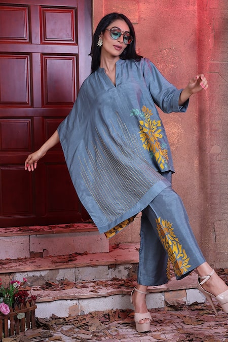Sunita Nagi Green Dupion Embroidered Thread And Applique Work V Neck Asymmetric Top & Pant Set