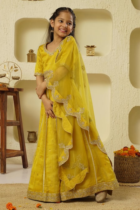 Rar studio - Kids Yellow Chanderi Embellished Lehenga Set With Scalloped Border Dupatta  