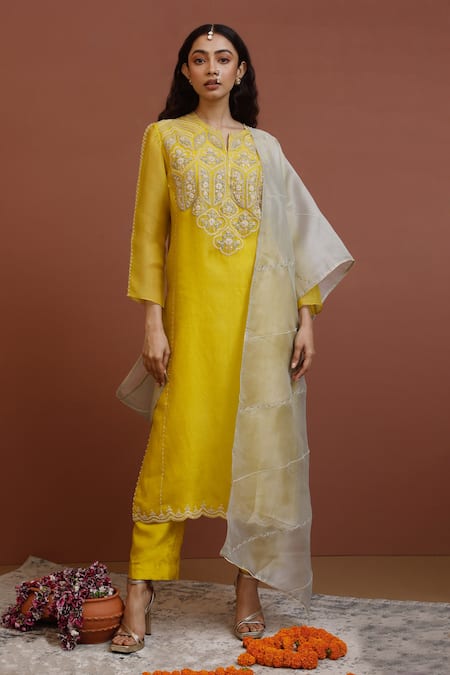 Latest Fancy Modern Yellow colour cotton kurti and pant with matching  dupatta for girls and women.