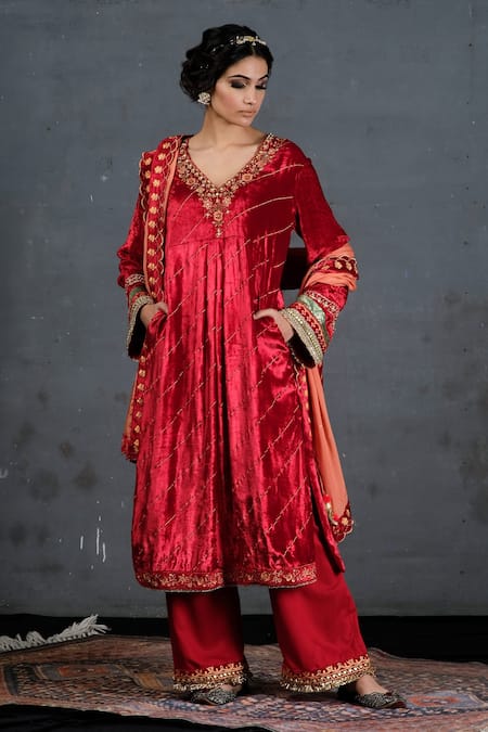 Soniya G Neckline Embroidered Kurta Palazzo Set 