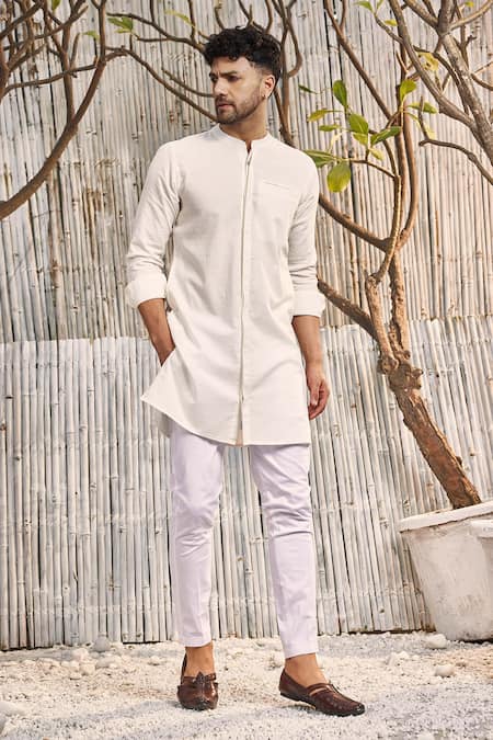 Charkhee Mandarin Collar Short Kurta 