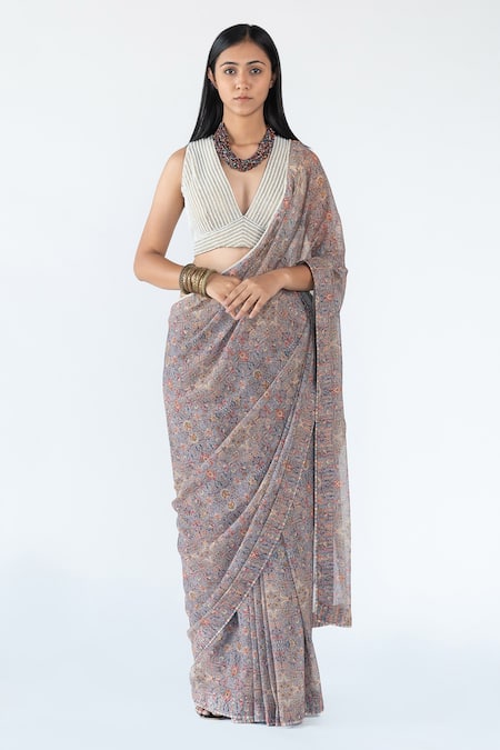 Nikita Vishakha Persian Print Saree 