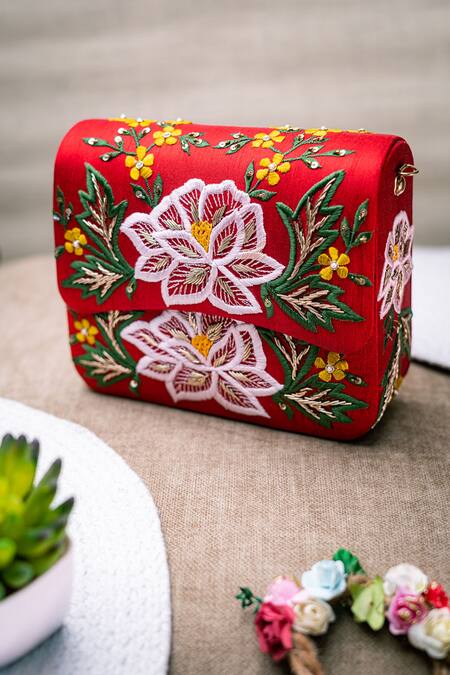 NR BY NIDHI RATHI Red Thread And Zari Floral Embroidered Bag 