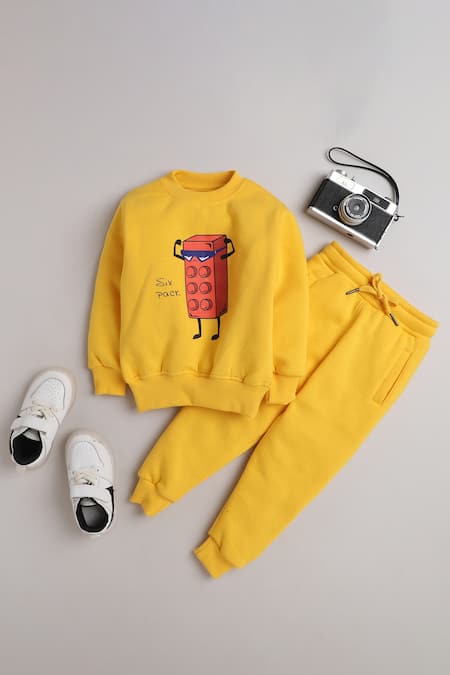 Knitting Doodles Yellow Fleece Printed Six Pack Top And Joggers Set  