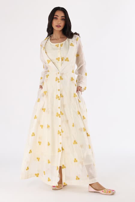 Nakita Singh Off White Silk Chanderi Embroidered Thread And Anarkali & Dress Set  