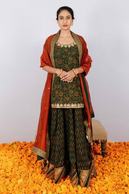 Shrutkirti_Green Cotton Printed Ajrakh Round Floral Top Lehenga Set _at_Aza_Fashions