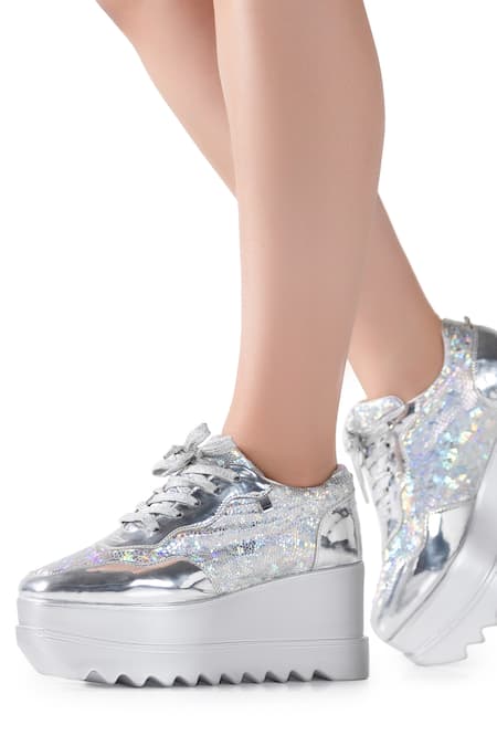 Shop Anaar Silver Disco 22 Signature Geometric Pattern Sneaker Wedges Shop_Anaar_Silver Disco 22 Signature Geometric Pattern Sneaker Wedges