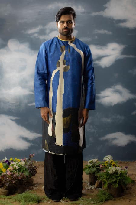 SAKSHAM & NEHARICKA Abstract Print & Thread Embroidered Kurta 