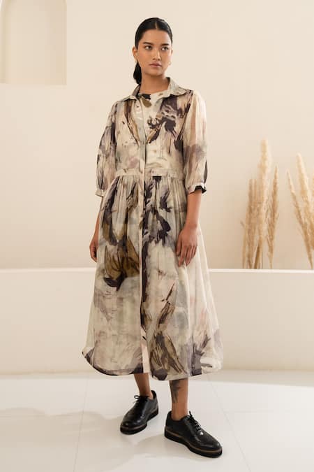 Arcvsh By Pallavi Singh Grey Organza, Linen Embroidery Collared Floral Print Jacket With Jumpsuit 