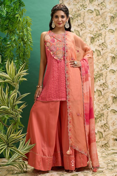 Alaya Advani Pink Muslin Silk And Embroidery Floral Round Bodice Kurta Gharara Set 