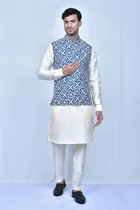 Arihant Rai Sinha Blue Cotton Silk Printed Geometric Bundi And Kurta Set 