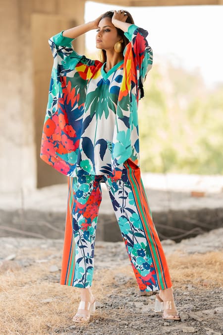 Pooja-Keyur Paradise Print Kaftan With Pant 