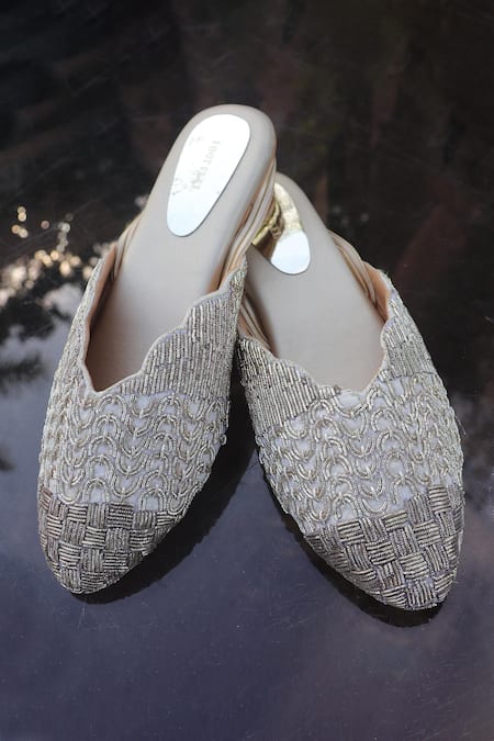 Foot Fuel Style In Love Embroidered Mules 