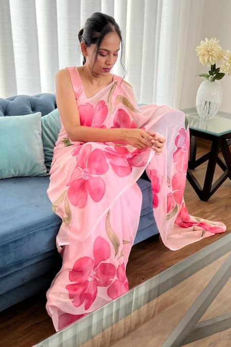 Meghstudio Embroidered Hand Painted Saree With Unstitched Blouse Piece 