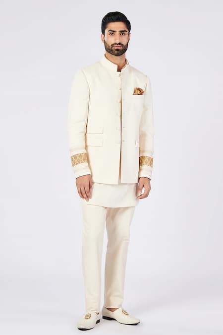 S&N by Shantnu Nikhil Zari Embroidered Sleeve Bandhgala 