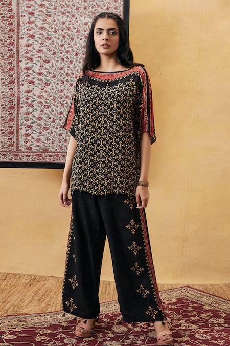 Soup by Sougat Paul Zahra Printed Tunic & Flared Pant Set 