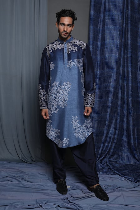 Krishna Mehta Floral Pattern Kurta 