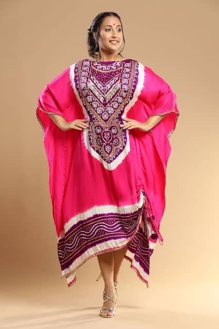 Etasha by Asha Jain Embellished Bandhani Pattern Kaftan 