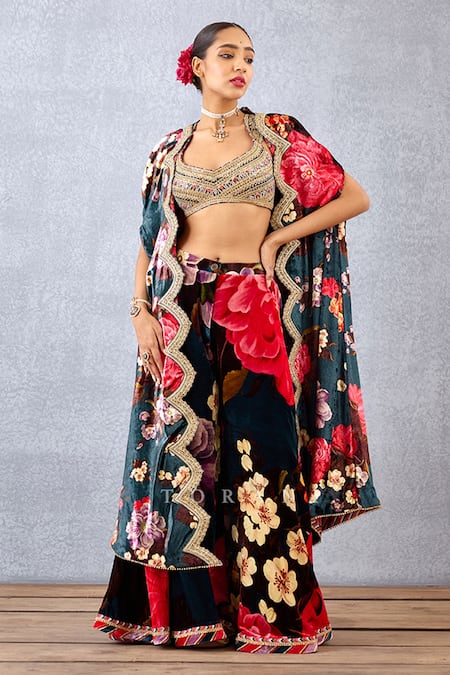 Torani Shabnami Mehreen Cape & Sharara Set 