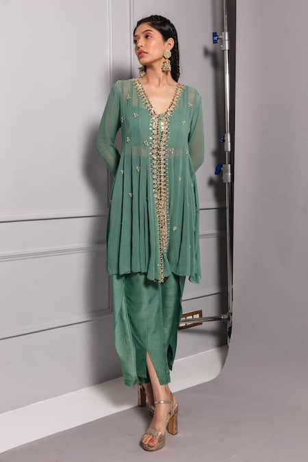 RIA SHAH LABEL Embroidered Panelled Short Top & Flap Pant Set 